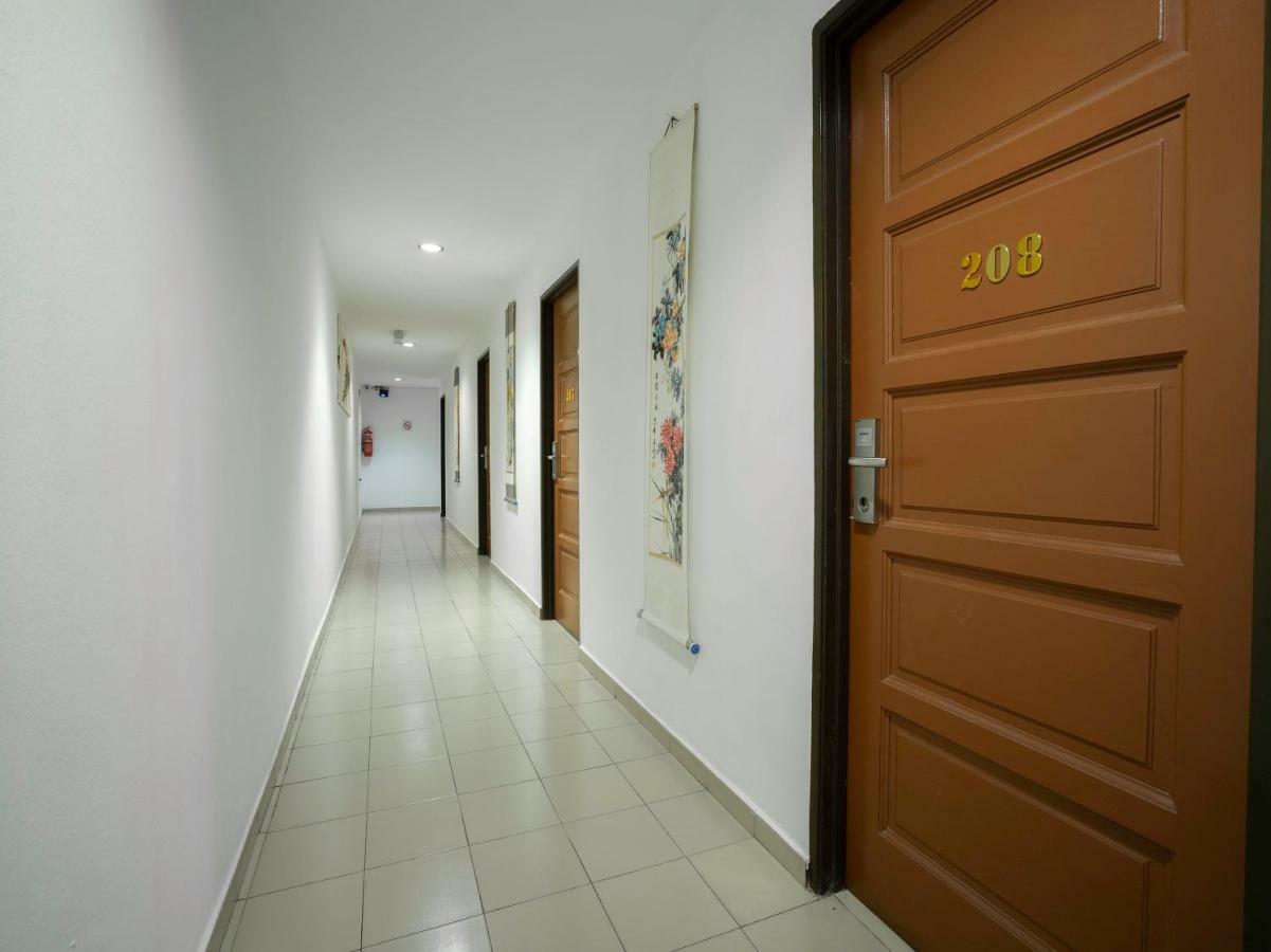 Oyo 988 Malawati Ria Hotel Kuala Selangor Exterior photo